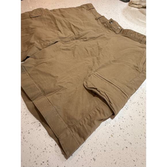 Rowm  mens cargo shorts 44" waist tan - Picture 2 of 6